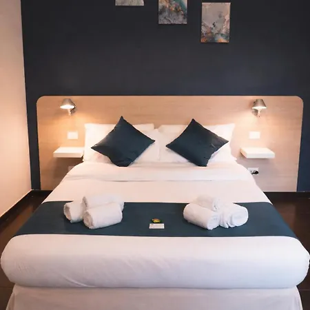 Dhome Bed & Breakfast 3*