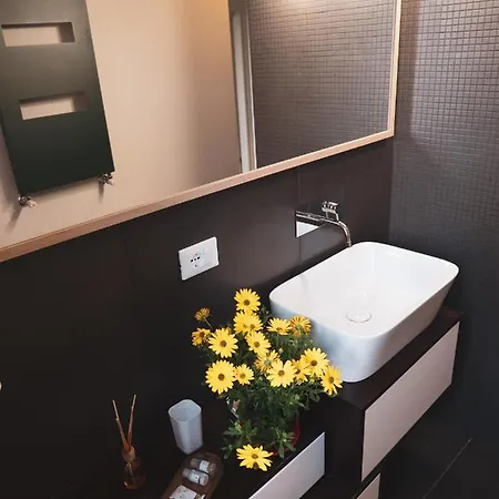 Dhome Bed and Breakfast 4*