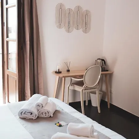 Dhome Bed and Breakfast